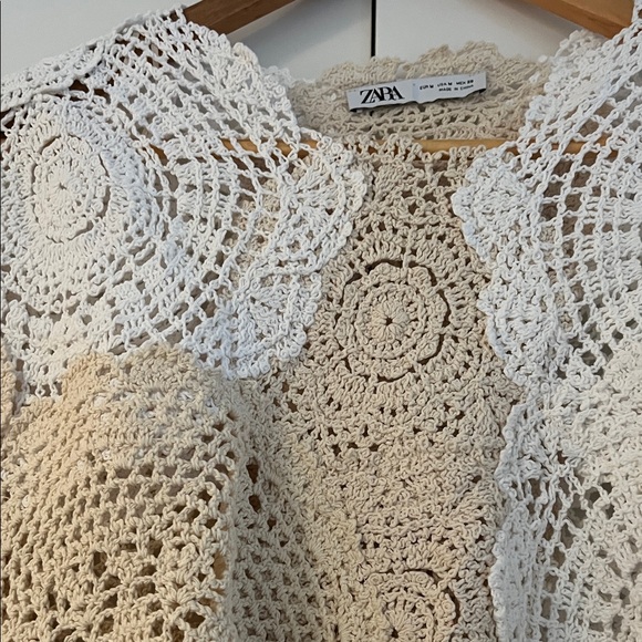 Zara Crochet Lace Top in Beige and White, M - Picture 5 of 5